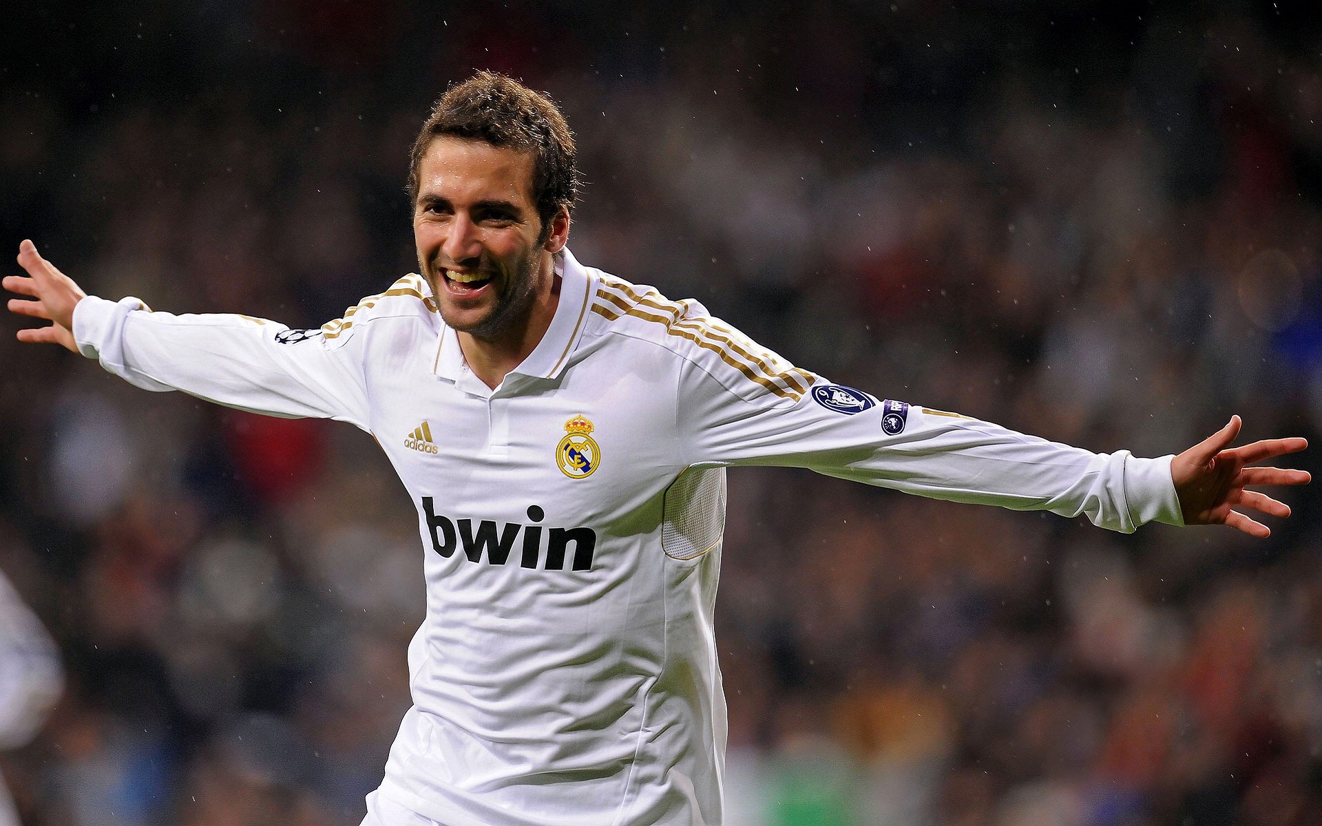 4-2-3-1阵型的应用让意甲高手纷纷获胜，意甲进攻型球队